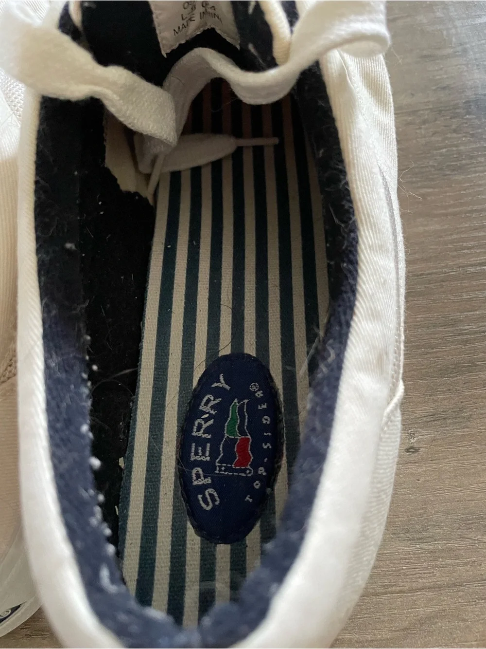 Sperry Top Sider Men’s 9.5 White lace up canvas mesh boat shoes/Sneakers